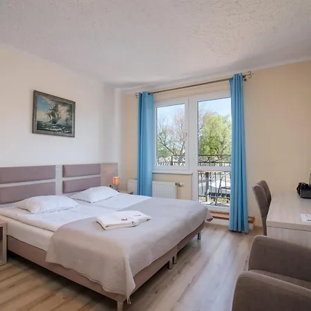 Guest house Goscinne West *