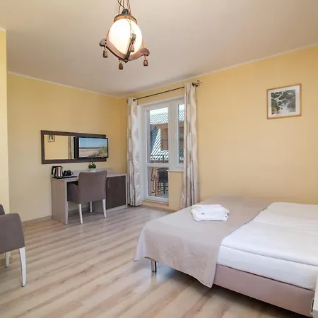 بيت ضيافة Goscinne West