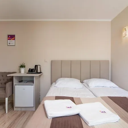 بيت ضيافة Goscinne West